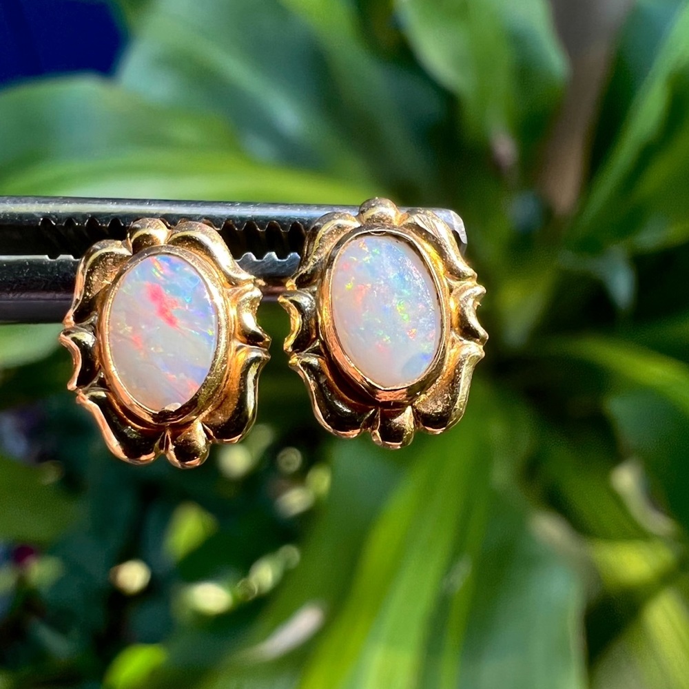 Vintage solid 14k yellow gold genuine opal earrings